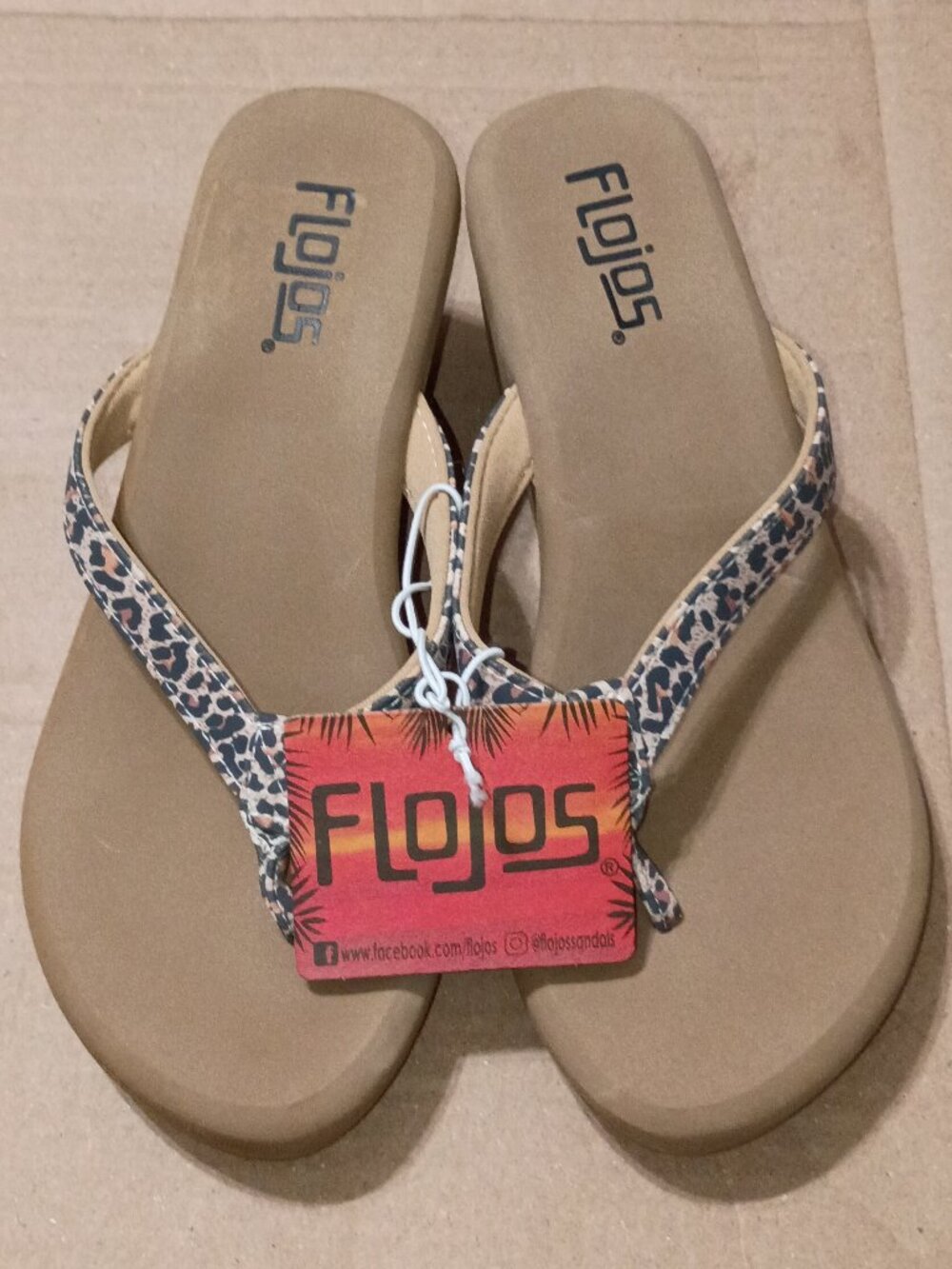 Nwt Womens flojos flip flops size6